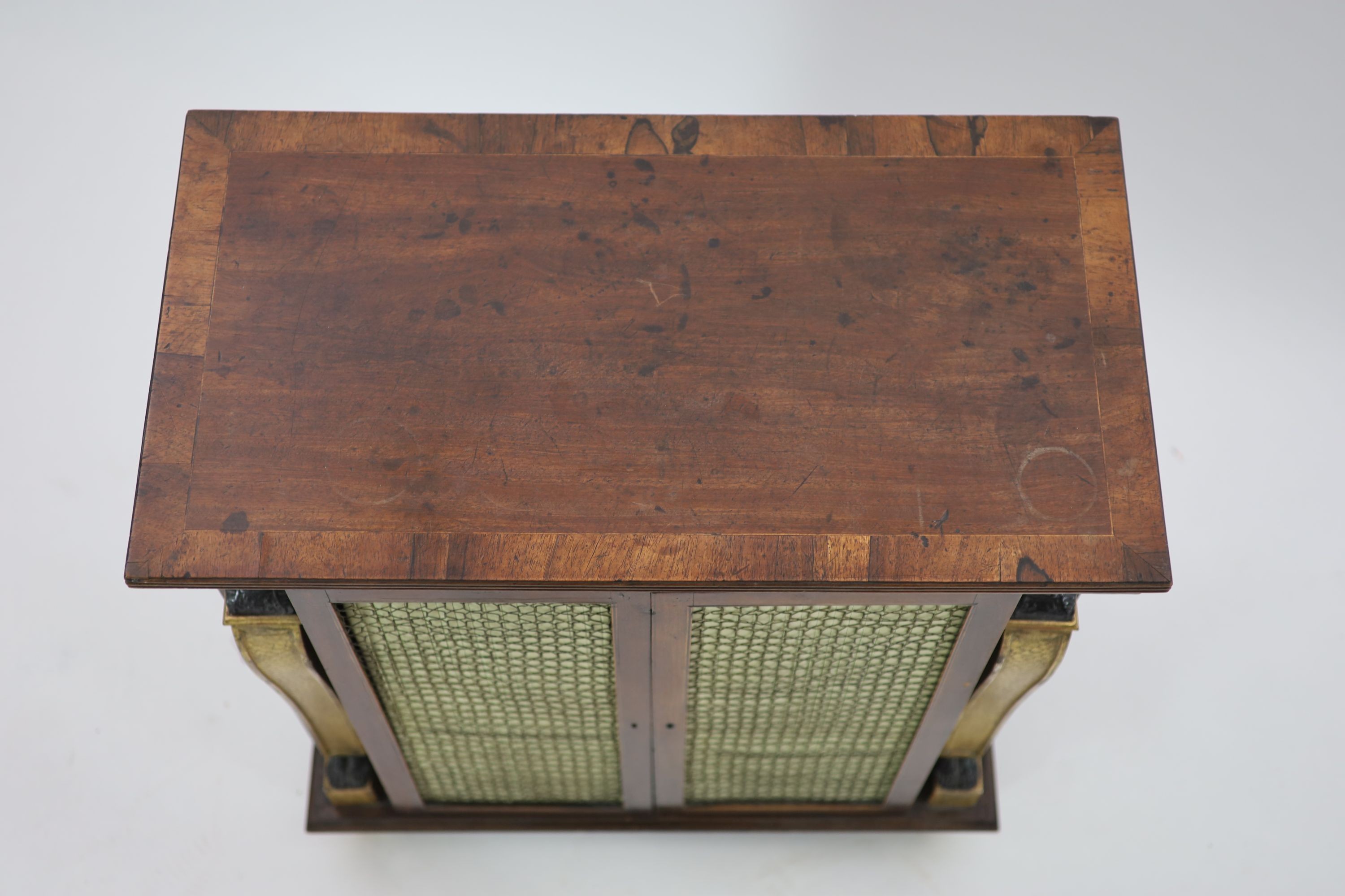A Regency crossbanded mahogany dwarf bookcase, W.74cm D.40cm H.87cm